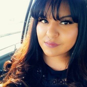 Meet your Posher, Alejandra